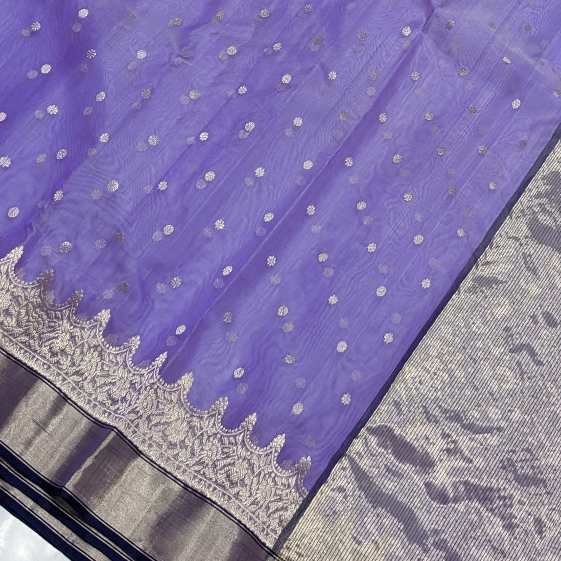 Silver zare all over small motif saree