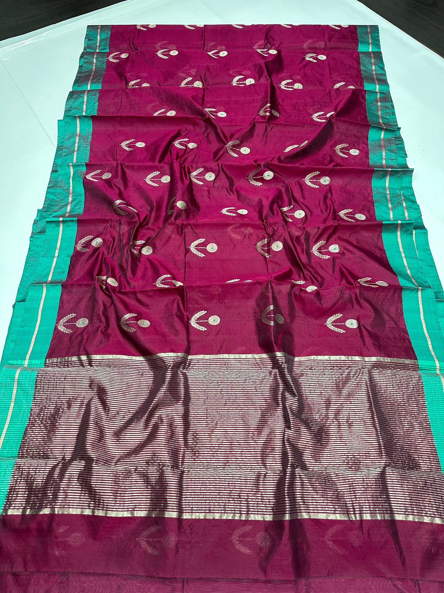 Chanderi handwoven pure silk saree mashru resam border Chanderi saree wala