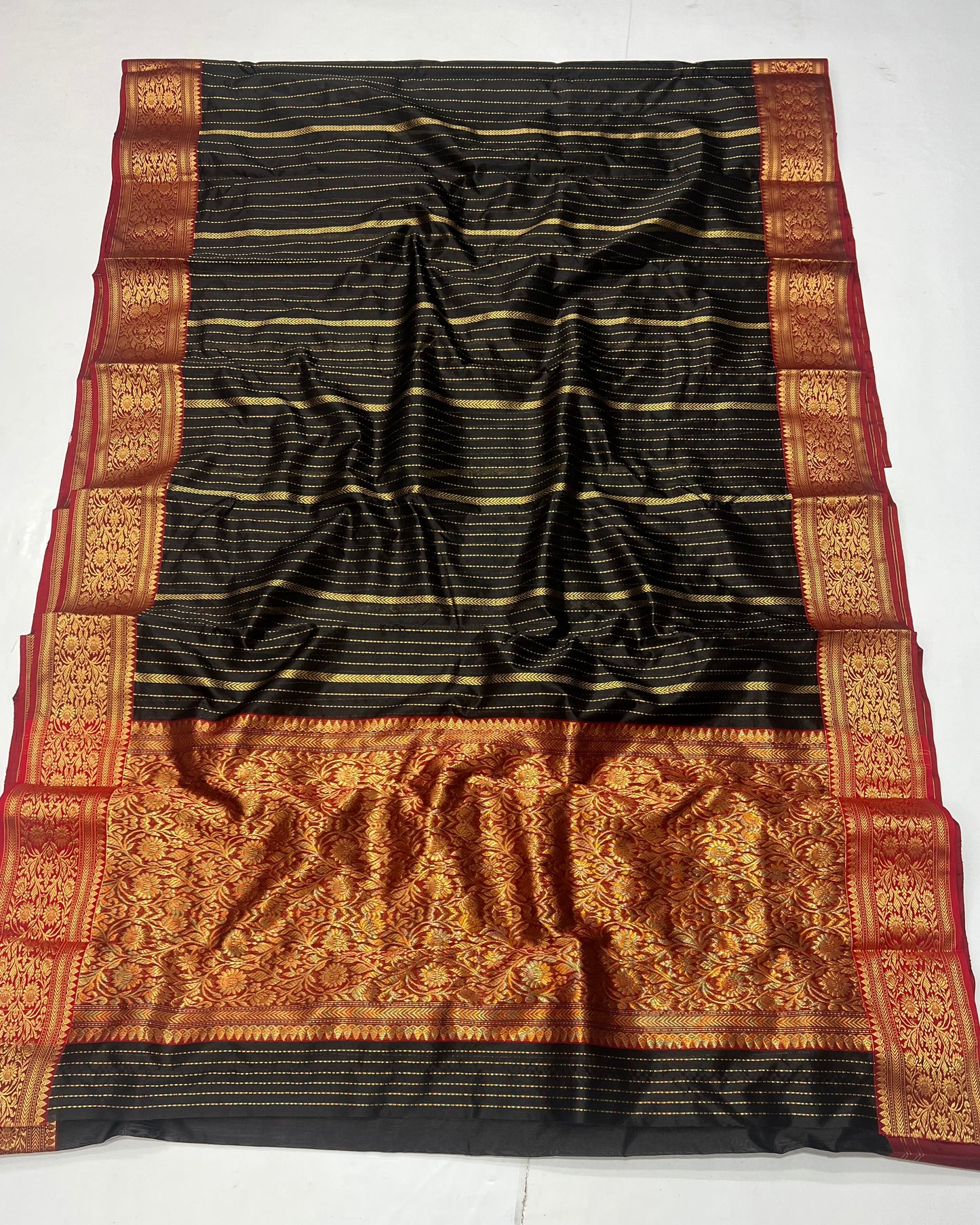 Black colour red cantrast border saree